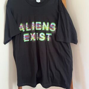 Black T-Shirt with Holographic 'Aliens Exist' Print 2XL